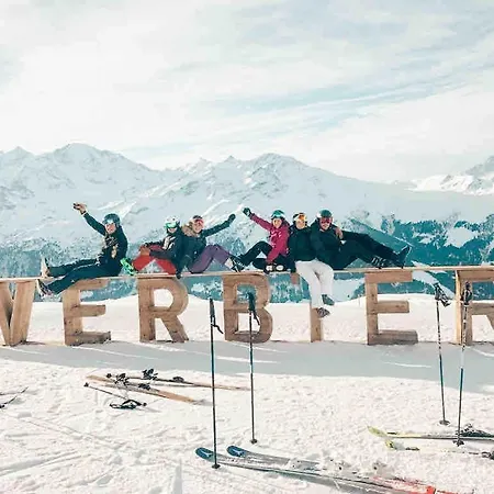 Modern 2 Bedroom - View Apartment *