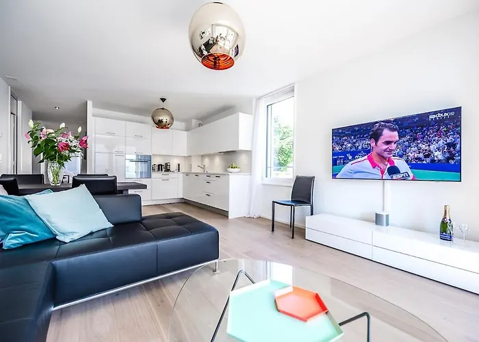 Modern 2 Bedroom - View Apartment