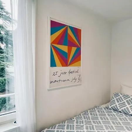 Апартаменты Modern 2 Bedroom - View *